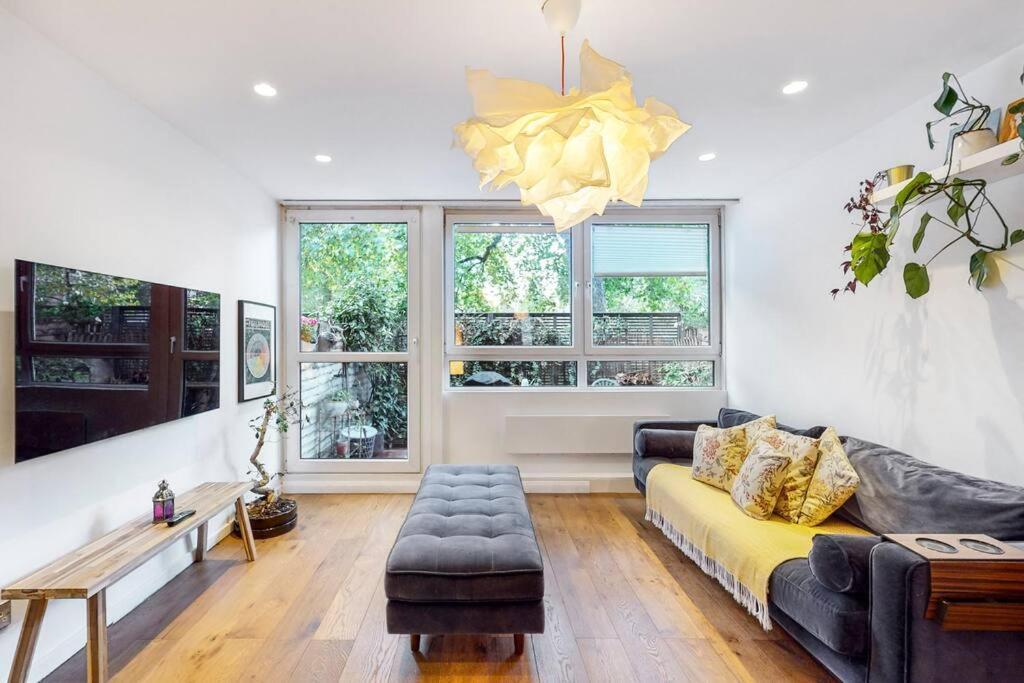 Charming 2-Bedroom Maisonette With Private Garden London Eksteriør billede